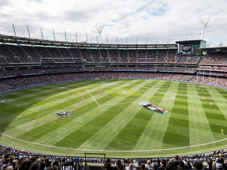 वनडे इंटरनैशनल में सबसे ज्यादा विकेट लेने वाले टॉप 5 गेंदबाज