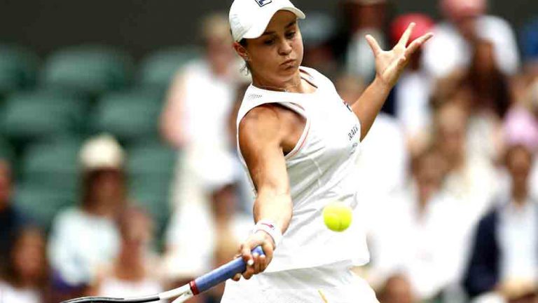 विश्व की नंबर वन टेनिस खिलाड़ी एश्ले बार्टी ने यूएस ओपन से अपना नाम वापस लिया