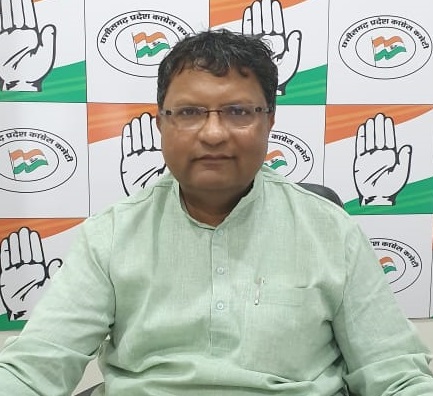 संघ भाजपा नेताओं को बौद्धिक देकर बताए कि गोबर खरीदने का स्वागत क्यों करना चाहिए -शैलेश नितिन त्रिवेदी