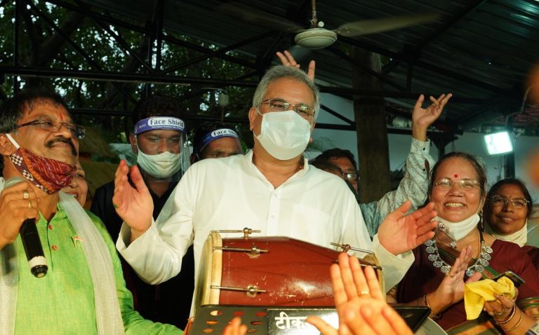 मुख्यमंत्री भूपेश बघेल के जन्म दिवस पर विशेष लेख : भूपेश बघेल द्वारा किसानों की बेहतरी के लिए उठाए गए कदमों से उन्हें किसान हितैषी मुख्यमंत्री के रूप में मिली नई पहचान