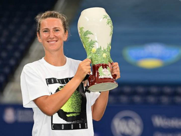 वेस्टर्न एंड सदर्न ओपन टूर्नामेंट में   बेलारूस की अजारेंका ने 21वां टाइटल जीता,जापान की नाओमी ओसाका चोट के कारण फाइनल से हटीं