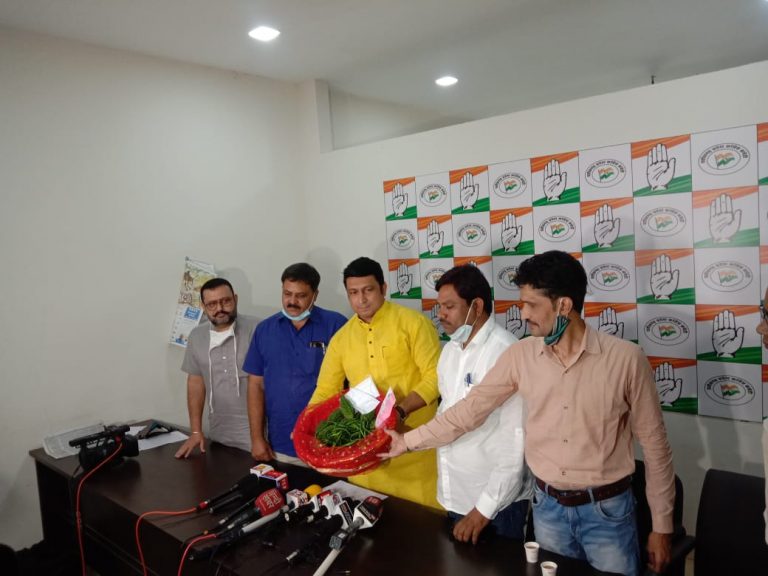 रमन सरकार के पूर्व मंत्री अजय चंद्राकर ने किया छत्तीसगढ़ी तीज-त्यौहार का अपमान – विकास तिवारी