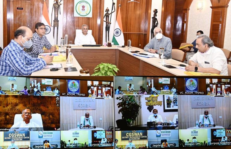 गौठानों में वर्मी टांकों और धान खरीदी केन्द्रों में चबूतरों-शेड निर्माण को प्राथमिकता से मिलेगी स्वीकृति: भूपेश बघेल