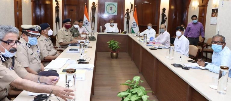 मुख्यमंत्री ने बस्तर विशेष बल के गठन के दिए निर्देश