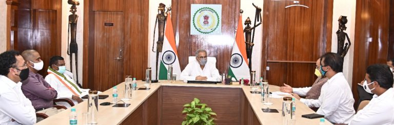 प्रदेश में पोल्ट्री इंड्रस्ट्रीज को बढ़ावा देने के लिए दी जाएगी हर संभव मदद : भूपेश बघेल