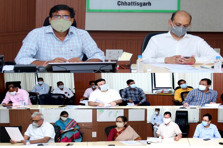 आमजन को मिले फ्लैगशिप योजनाओं का भरपूर लाभ : मुख्य सचिव : फ्लैगशिप योजनाओं की समीक्षा की