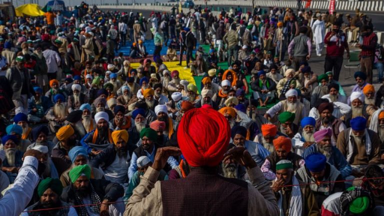 कृषि कानून आंदोलन के बीच किसानों का माफीनामा ,सड़क पर परेशानी के लिए आम लोगों से माफी
