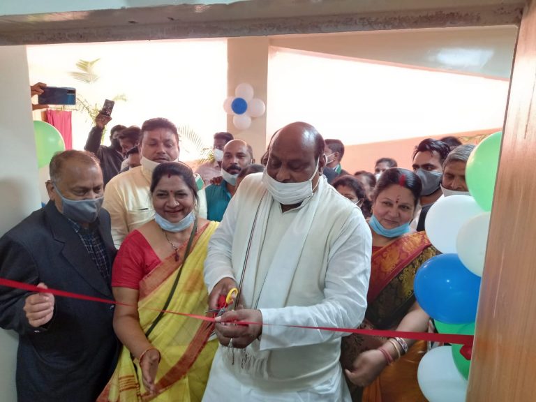 राजस्व मंत्री ने जिला अस्पताल कोरबा में आधुनिक सुविधाओं से लैस ऑपरेशन थियेटर, बर्न यूनिट, आईसीयू का किया लोकार्पण