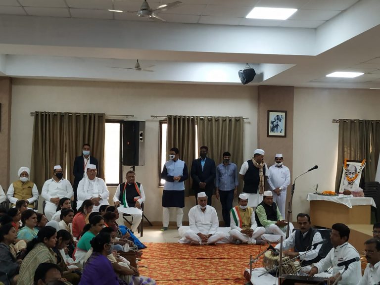 महात्मा गांधी की पुण्यतिथि पर राजीव भवन में प्रार्थना सभा