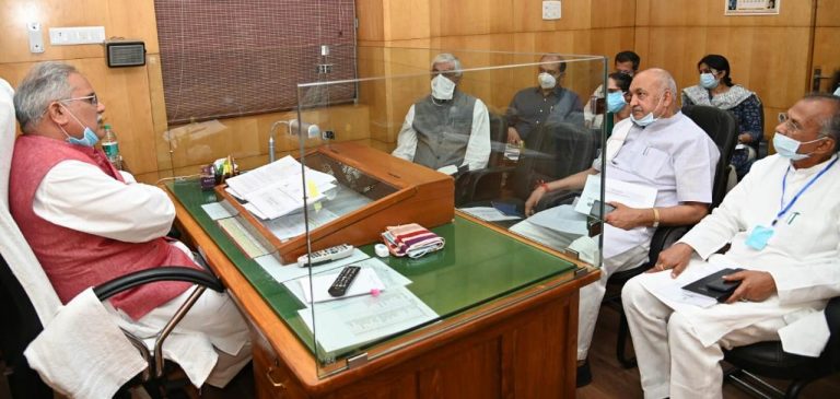 प्रदेश में कोरोना संक्रमण की रोकथाम और बचाव के उपायों का किया जाए कड़ाई से पालन : भूपेश बघेल