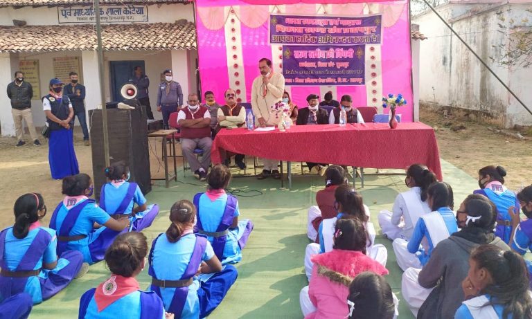 जिला स्तरीय फ्री बीइंग मी वर्कशॉप का आयोजन