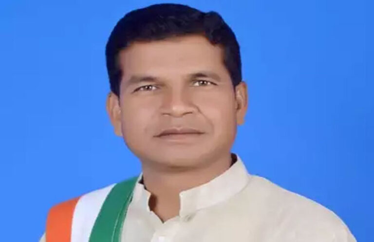 असम भाजपा बार-बार कर रही है पुकार  रमन सिंह जी को असम मत भेजो इस बार