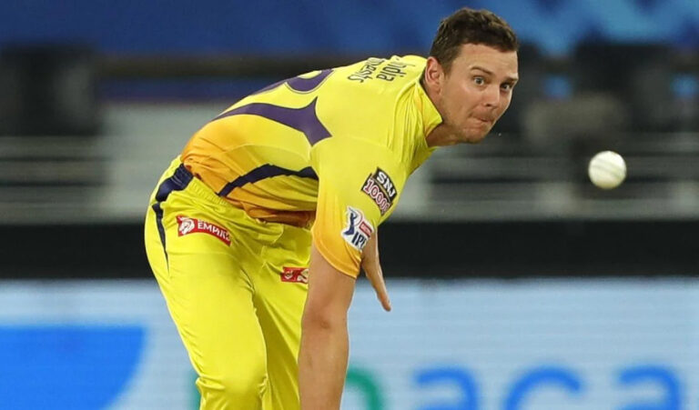 चेन्नई सुपर किंग्स को लगा तगड़ा झटका, ऑस्ट्रेलियाई गेंदबाज जोश हेजलवुड ने आईपीएल 2021 से नाम लिया वापस