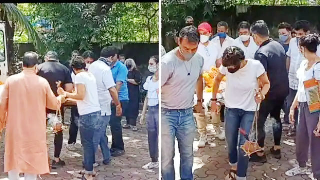 मंदिरा बेदी ने तोड़ी रुढ़िवादिता, पति के अंतिम संस्कार में शामिल होकर निभाई रस्म