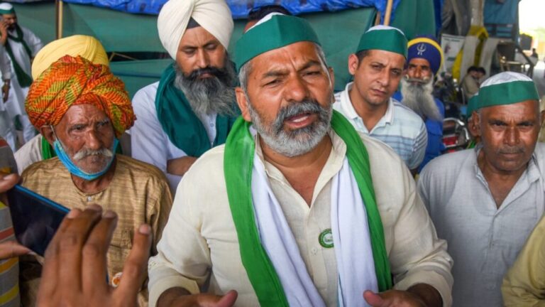 टिकैत ने कहा- मानसून सत्र तक चलेगी किसान संसद, कृषि कानून रद्द होने तक चलेगा आंदोलन