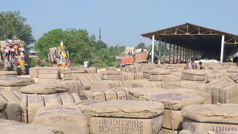 छत्तीसगढ़ में गहराया बारदाने का संकट