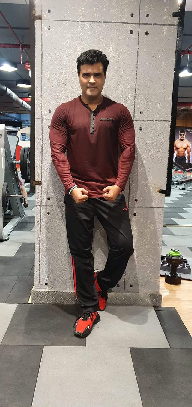 हिन्दू धर्म का मज़ाक न बनाएं फ़िल्म डायरेक्टर-विवेक शर्मा