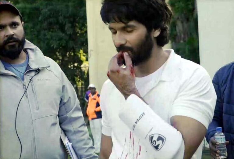 “जर्सी” से बड़े पर्दे पर आग लगाने के लिए तैयार हैं शाहिद कपूर