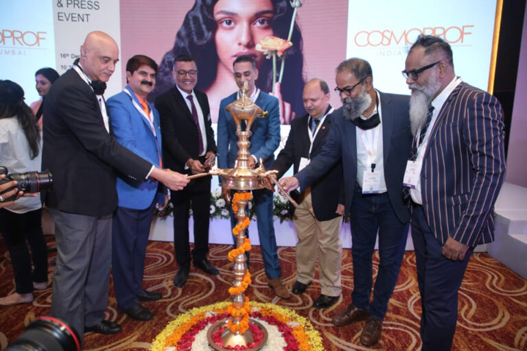 कॉस्मोप्रॉफ इंडिया ने भारत की कॉस्मेटिक्स इंडस्ट्री में बिखेरा जलवा