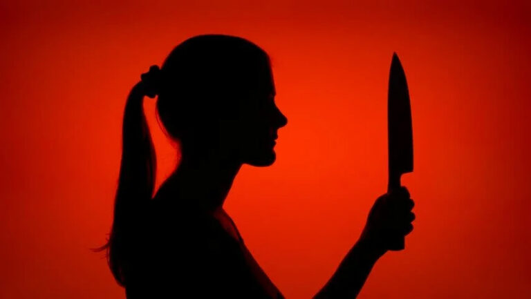 तीन बच्‍चों की हत्‍या कर खुद भी फंदे पर झूली मां ननिहाल जाने से एक बेटी बच गई, पिता खेत गए थे