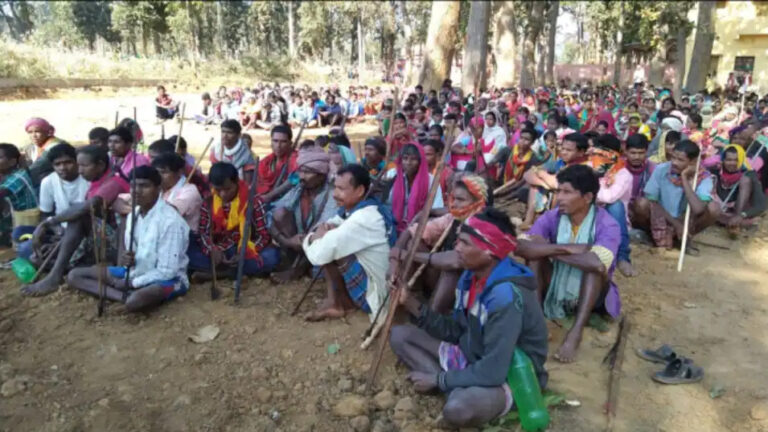 धर्मांतरण के खिलाफ जुटे अबूझमाड़ के 10 गांवों के लोग, कहा- शासन ध्यान दे, नहीं तो होगा उग्र आंदोलन