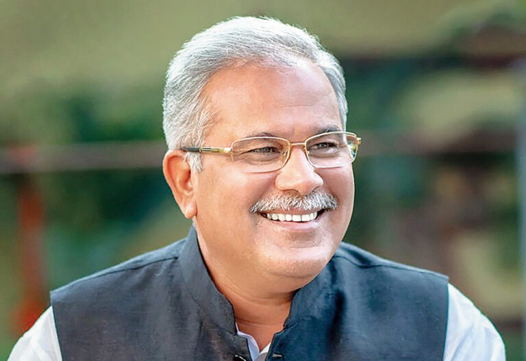 गरीब पिता की मदद के लिए बैलों की जगह खुद जुत कर खेती करने वाली बेटियों के हौसले को मुख्यमंत्री ने सराहा, परिवार को 04 लाख की मदद मंजूर की