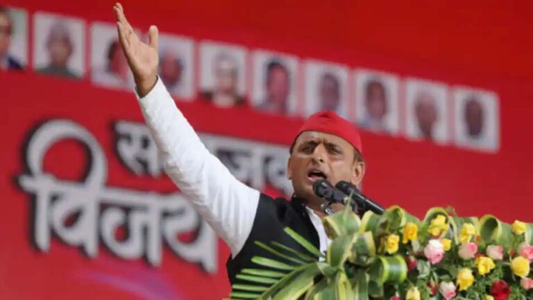 योगी के ऐलान के बाद अखिलेश यादव का भी बदला मन, खुद भी चुनाव लड़ने को तैयार