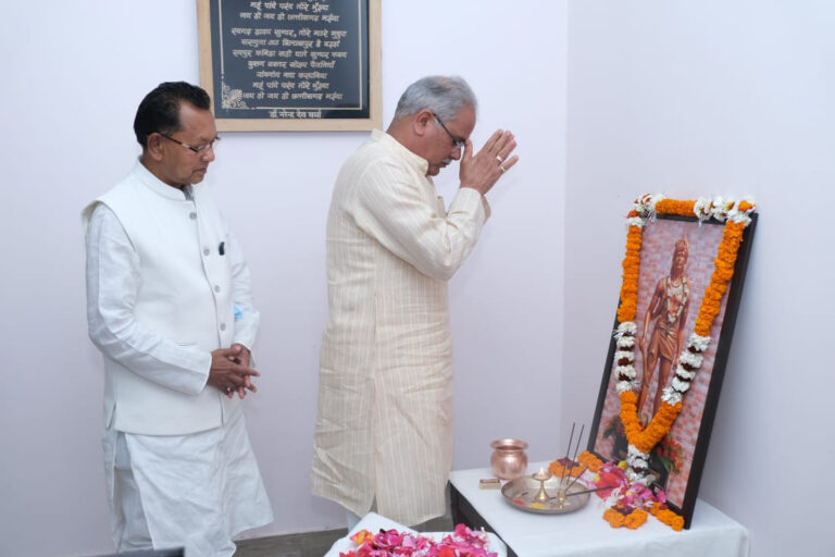 मुख्यमंत्री भूपेश बघेल ने भूमकाल दिवस पर आदिवासी जननायक अमर शहीद गुंडाधुर को किया नमन