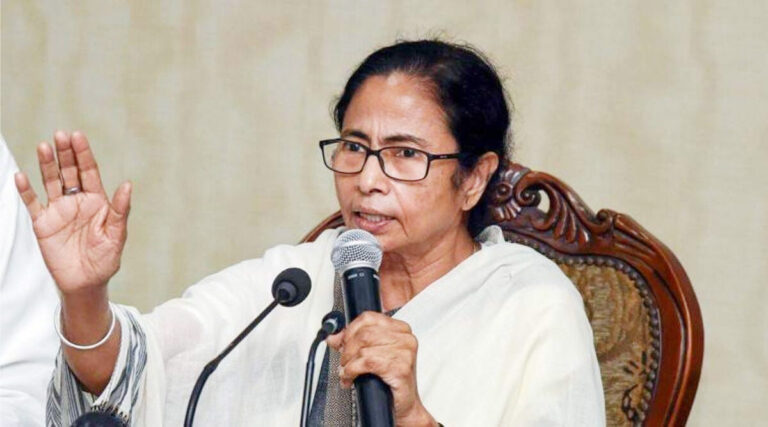 गैरभाजपा-गैरकांग्रेस मोर्चा: क्षेत्रीय क्षत्रपों को साधने में जुटीं ममता बनर्जी, कहा- कांग्रेस अपने रास्ते जा सकती है, हम अपने रास्ते जाएंगे