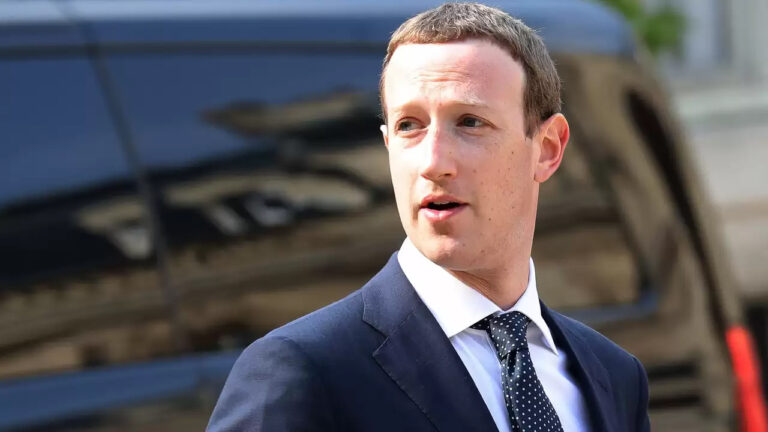 24 घंटे में 31 बिलियन डॉलर घटी जुकरबर्ग की संपत्ति, मस्क के बाद उठाया सबसे बड़ा नुकसान