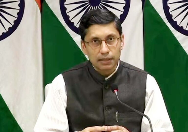 पाक-चीन आर्थिक गलियारा अवैध, भारत को मंजूर नहीं तीसरे पक्ष को न्योता