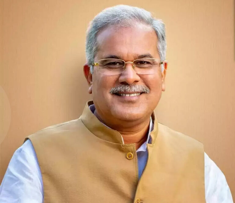 सीएम बघेल का स्कूली छात्रों के हित में बड़ा फैसला, शाला भवनों की मरम्मत एवं रखरखाव के लिए स्वीकृत किए 500 करोड़