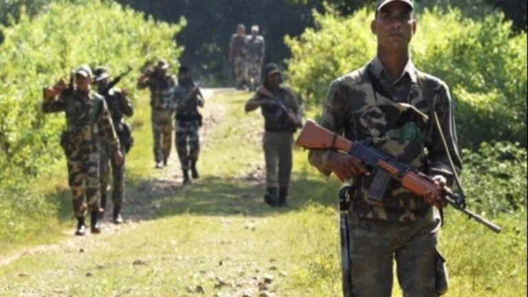 छत्तीसगढ़: 10 दिन में तीन नक्सली ढेर, सुरक्षाबलों को मिली एक और बड़ी कामयाबी