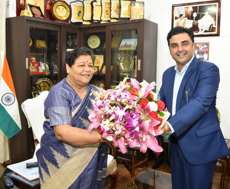 राज्यपाल सुश्री उइके से कैप्टन ढिल्लन ने की सौजन्य मुलाकात