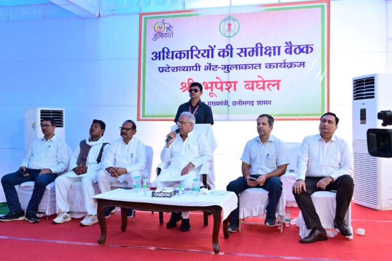पारदर्शी प्रशासन और योजनाओं का लाभ देकर उन्हें आगे बढ़ाना सरकार की प्राथमिकता : मुख्यमंत्री भूपेश बघेल