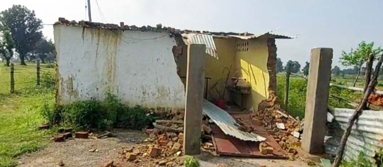 कोरिया में फिर भूकंप का झटका इधर कटगोडी के स्थानीय लोगों ने ब्लास्टिंग को लेकर डोलीवाली खदान चरचा ईस्ट में किया विरोध दर्ज