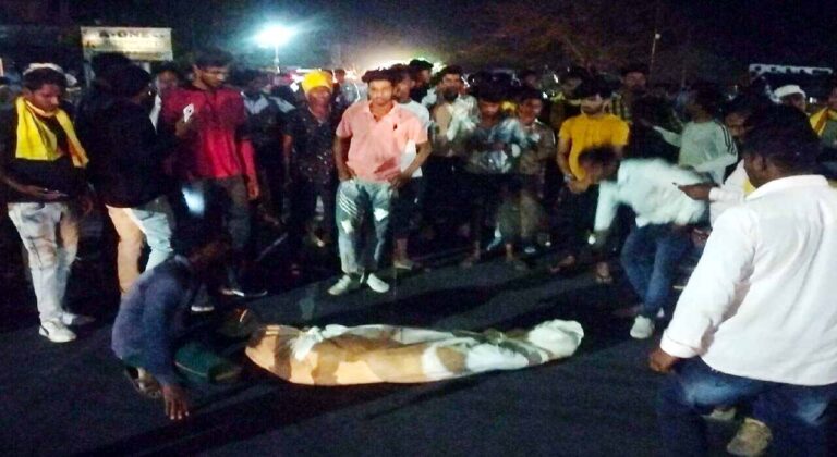 महू में आदिवासी युवती की मौत के बाद मचा बवंडर! विवाद में कमलनाथ भी कूदे, उठा रहे हैं ये बड़ा कदम