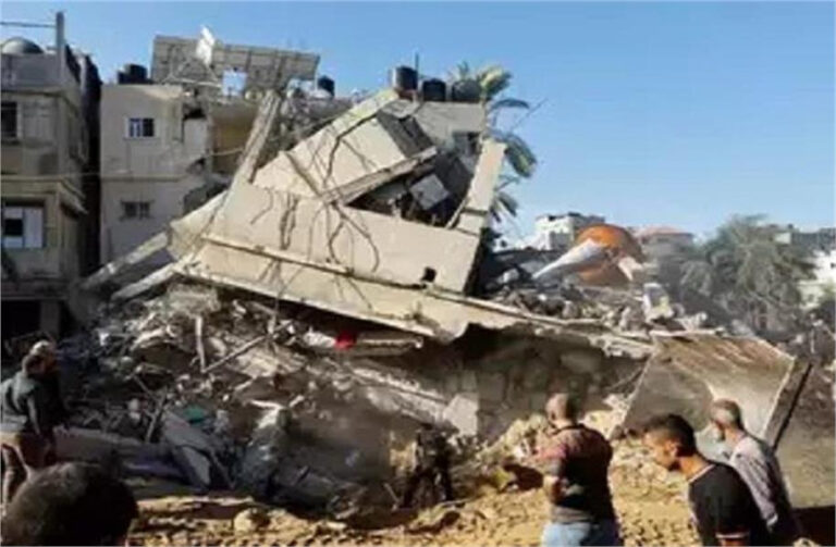 भारत में रह रहे फलस्तीनी छात्र अपने प्रियजनों को लेकर चिंतित, बोले- खाने के लिए भी पैसे नहीं बचे