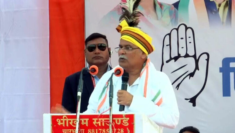 पूर्व सीएम डॉ रमन सिंह ने फर्जी चिटफंड कंपनियों के जरिए आम जनता के पैसे को लूटवाया : भूपेश बघेल