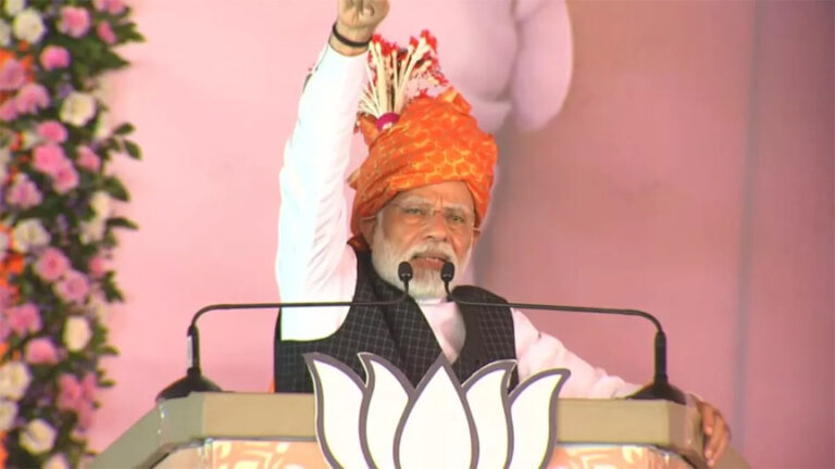 पीएम का हमला- ‘एक तरफ भाजपा का संकल्प पत्र है, दूसरी तरफ कांग्रेस के झूठ का कारोबार’