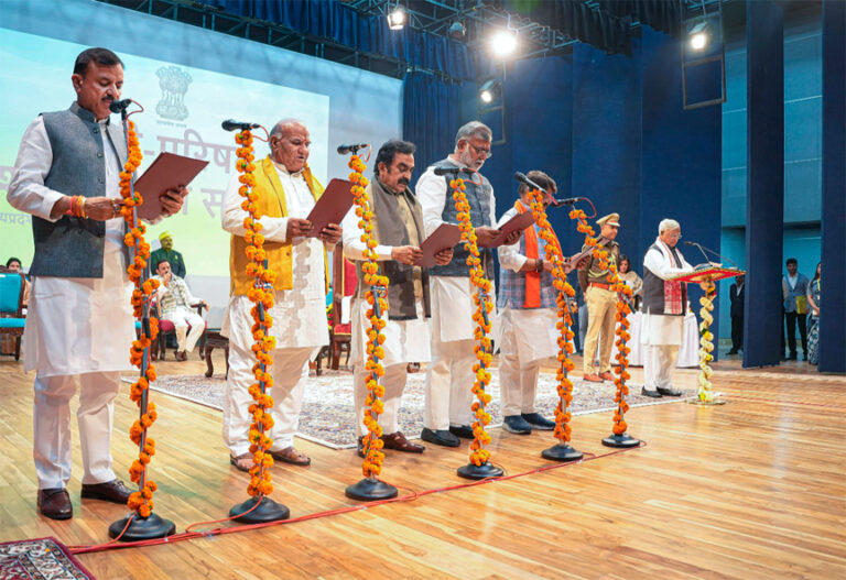 मुख्यमंत्रभ् मोहन यादव ने बांटे मंत्रालय, कैलाश विजयवर्गीय को मिला नगर विकास, जानें प्रह्लाद पटेल को मिला कौन सा मंत्रालय