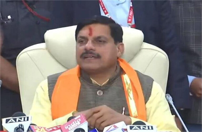 मध्यप्रदेश में धार्मिक स्थानों पर नहीं बज पाएंगे लाउड स्पीकर..फुल एक्शन में सीएम मोहन यादव, पहली ही कैबिनेट में लिए धुंआधार फैसले