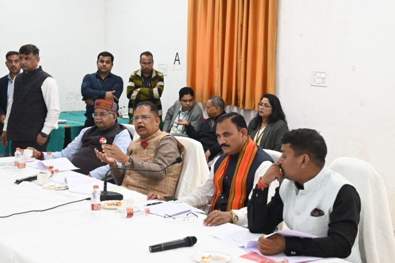 सिम्स में सुधार के लिए इलाज एवं प्रशासन दोनों अलग-अलग किये जाएंगे : श्याम बिहारी जायसवाल