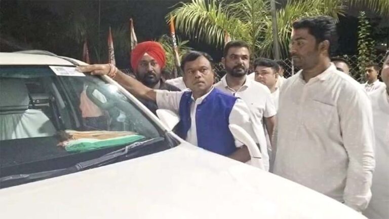 भारत जोड़ो न्याय यात्रा : प्रचार प्रसार के लिए चलाया जा रहा स्टिकर कैंपेन, सचिन पायलट, भूपेश बघेल और दीपक बैज ने भी अपनी गाड़ी में लगवाए पोस्टर