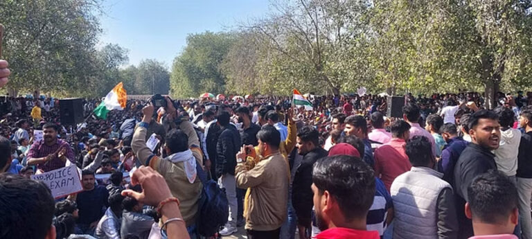 पेपर लीक होने के बाद यूपी पुलिस सिपाही भर्ती परीक्षा रद्द, सीएम योगी का बड़ा फैसला