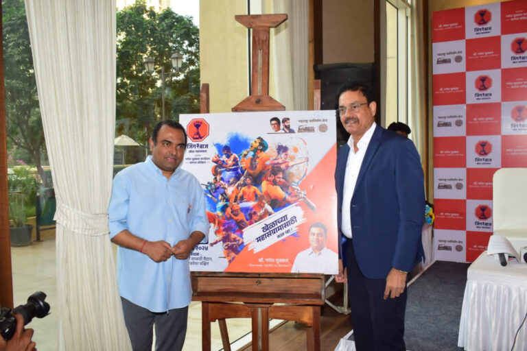 क्रिकेटर दिलीप वेंगसरकर ने किया “जिगरबाज खेल महासंग्राम” का पोस्टर लॉन्च