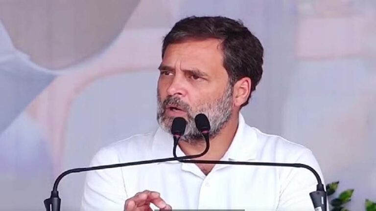 राहुल गांधी बोले- संविधान बदलने की लड़ाई लड़ रहे पीएम, सरकार में आते ही होगी जनगणना