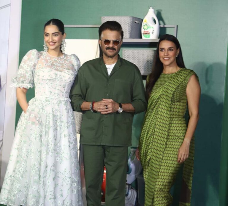 “एरियल” के नए अभियान में अनिल कपूर और सोनम कपूर ने होम टीम में साझेदारी के महत्व पर जोर दिया
