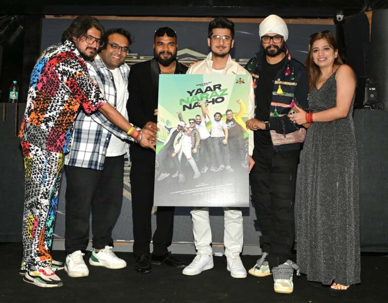 रामजी गुलाटी ने अपनी नवीनतम कृति, “यार नाराज़ न हो” का अनावरण किया