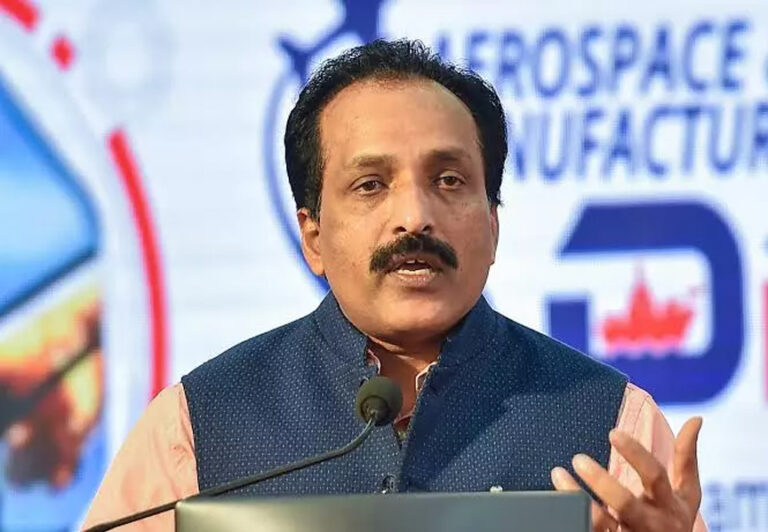 ‘अंतरिक्ष में इंसानों को भेजना और अंतरिक्ष स्टेशन बनाना हमारा लक्ष्य’, इसरो प्रमुख एस सोमनाथ का एलान